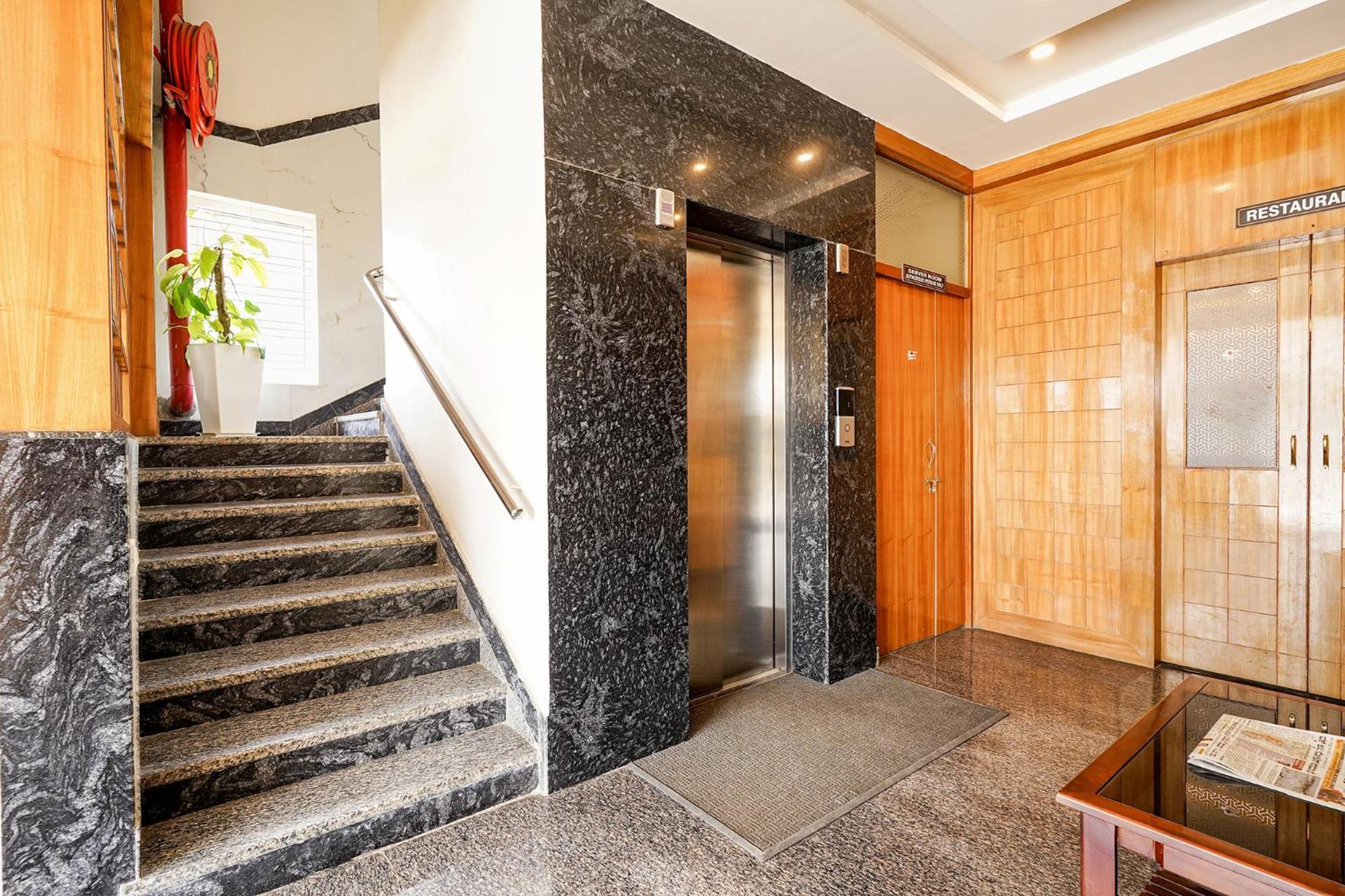 Fabhotel Prime Mayuri Residency บังกาลอร์ ภายนอก รูปภาพ